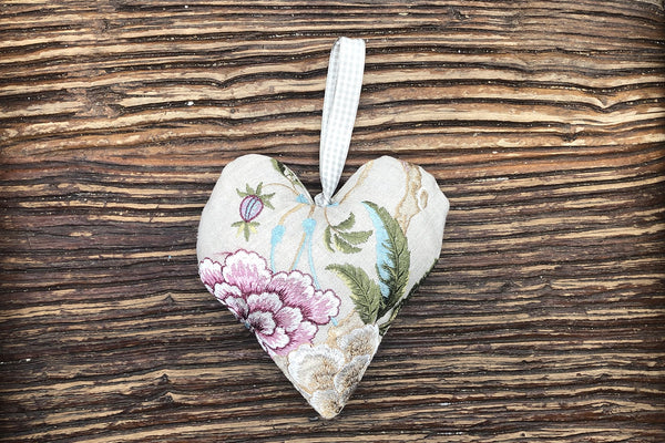 Handmade Lavender Hearts - Cream flowers